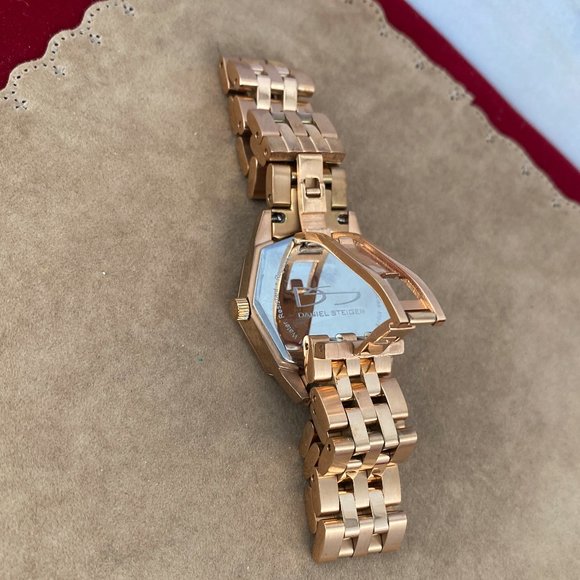 Stunning  Designer Daniel Steiger Rose Gold Watch - Picture 6 of 8